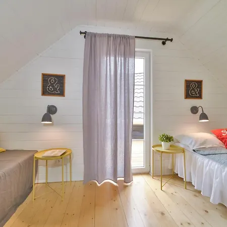 Деревянный коттедж Bla Marine Nad Morzem *