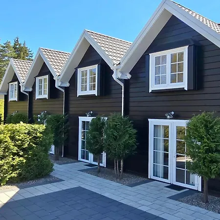 Bla Marine Nad Morzem Lodge